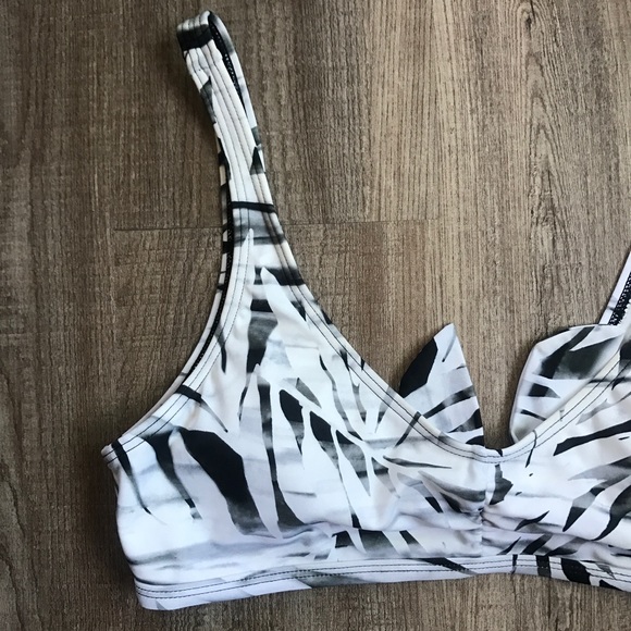 REEF SWIM TOP - Picture 3 of 6